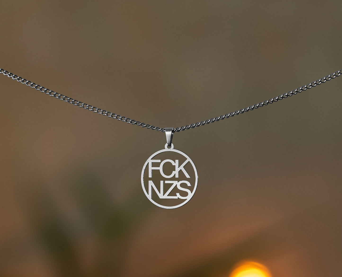 Antifaschistische Halskette | FCK NZS | Antifa | Gold und Silber | Verschieden Designs | Aus Deutschland | Schmuck | Kette