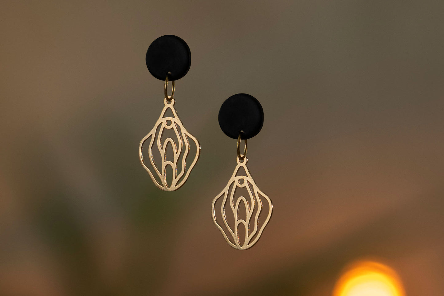 Vulva Design Earrings | Gold and Silver | Different Shapes & Closures | From Germany | Feminist Jewellery